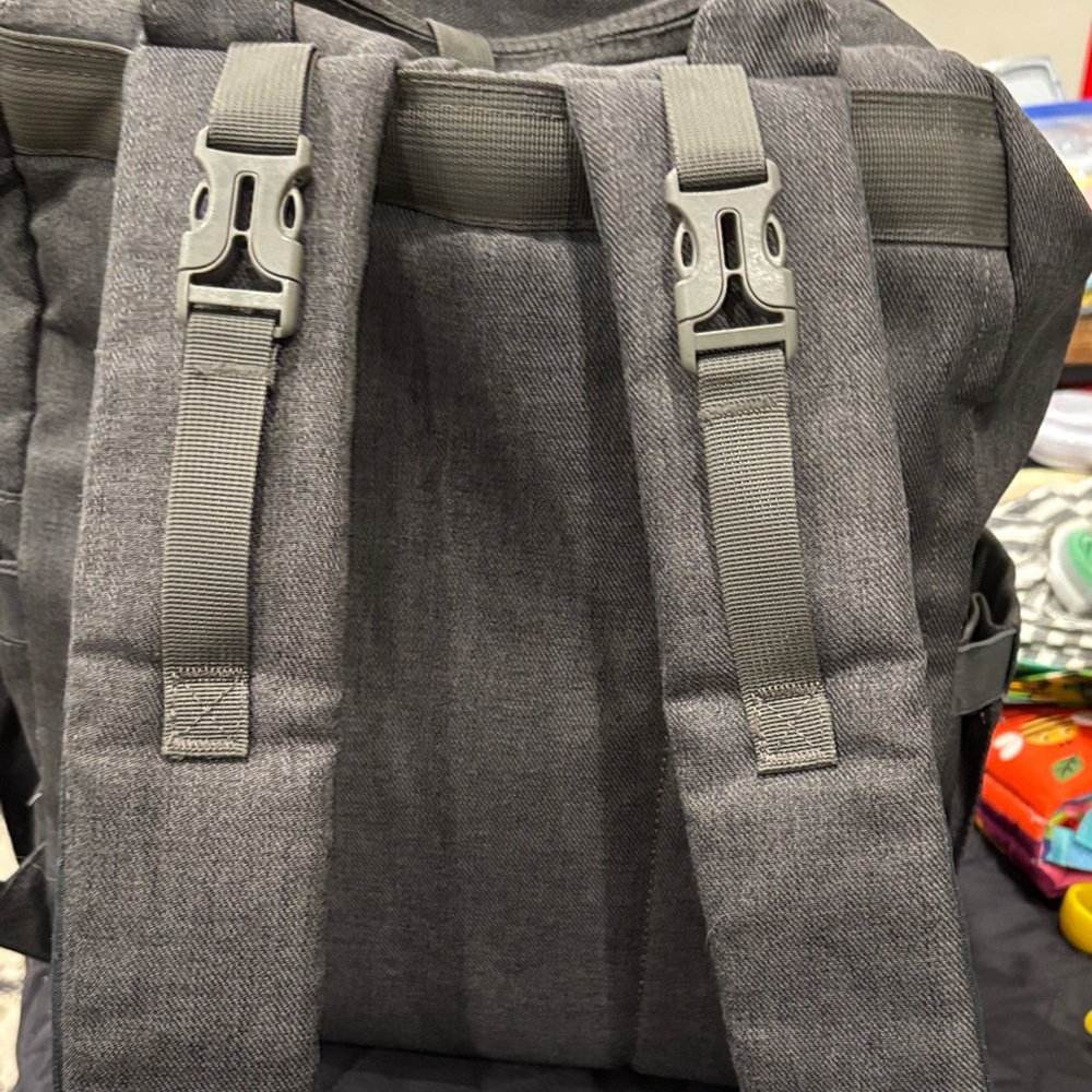 RUVALINO  Diaper bag with so many pockets, love this brand👶🏻 - Picture 3 of 5